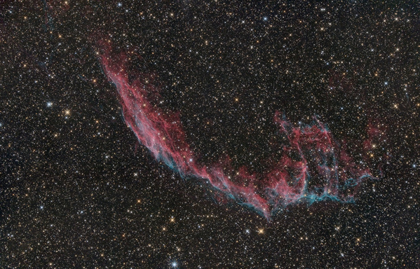 NGC6992, Hexenbesen, Cirrus-Nebel
Ein kleiner Test aus dem Garten mit 240min Gesamtbelichtung. Bisschen unruhige Luft, dafür eine sehr gute Durchsicht. 
Schlüsselwörter: NGC6992, Hexenbesen, Cirrus-Nebel