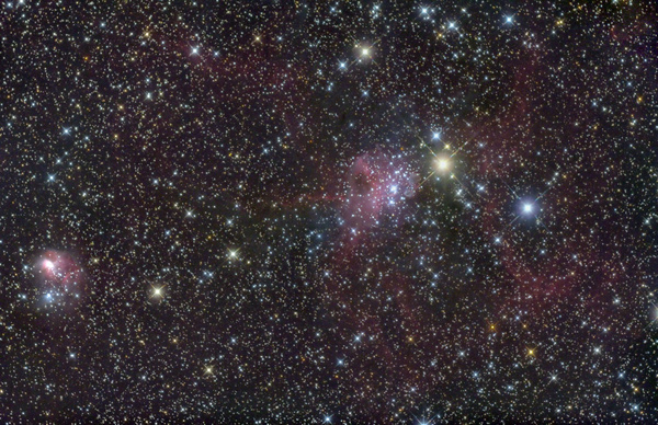 IC 417
Im amerikanischen Raum bekannt als "die Spinne (rechts) und die Fliege (links, NGC1931) - naja, vielleicht wenn man 3 Stunden H-alpha dazumischt. Eine sehr sternreiche Gegend im Fuhrmann, die die Bildbearbeitung nicht einfacher macht.
Schlüsselwörter: IC417, NGC1931