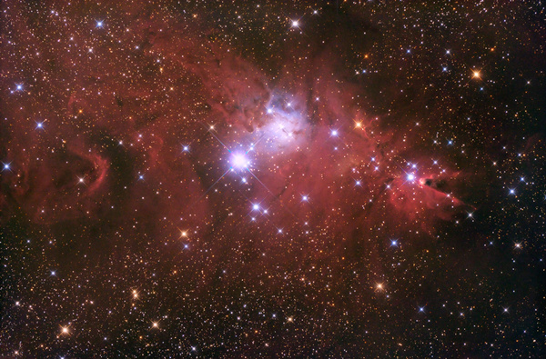 NGC2264, Konus-Nebel
Zum Ausklang der Wintersaison wollte ich nochmal diese interessante Nebelregion aufnehmen. Bildbearbeitungstechnisch ist seit dem letzten Versuch doch einiges weiter gegangen.
Schlüsselwörter: NGC2264, Konus-Nebel