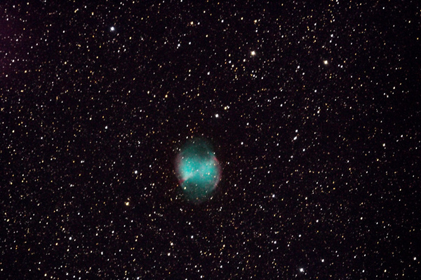 M27, Hantel-Nebel
M27 im Sternbild Füchschen gehört zu den hellsten und größten planetarischen Nebeln am Himmel.
Schlüsselwörter: M27, Hantel-Nebel