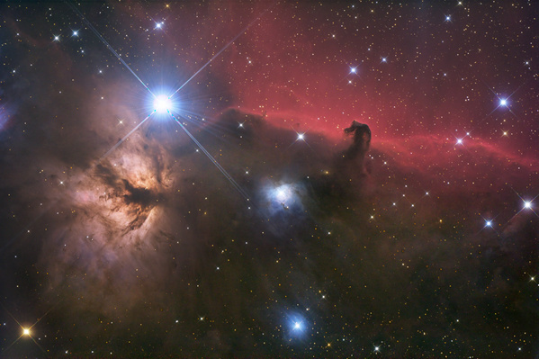 IC434, Pferdekopf-Nebel
Es gibt  Nächte, die sind einfach zum Niederknien. Letzten Dienstag war so eine Ausnahmenacht, fetter Bodennebel im Tal, 6m3 im Orion und eine total ruhige Luft! Da ist es eine Freude zu fotografieren!
Schlüsselwörter: IC434, Pferdekopf-Nebel