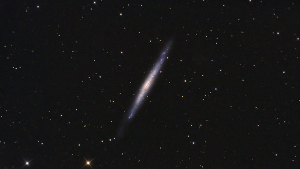 NGC4244, Silbernadel-Galaxie
Diese Edge-on-Galaxie liegt im Sternbild Jagdhunde und ist auch visuell ein recht eindrucksvolles Objekt
Schlüsselwörter: NGC4244, Silbernadel-Galaxie