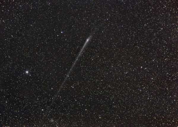 Panstarrs
Heuer muss man eines sein: schnell, weil das Schönwetter überwiegend in Wolkenlöchern stattfindet. Seit dem letzten Wolkenloch im März hat der Komet einen sehr langen Gegenschweif entwickelt
Schlüsselwörter: Panstarrs