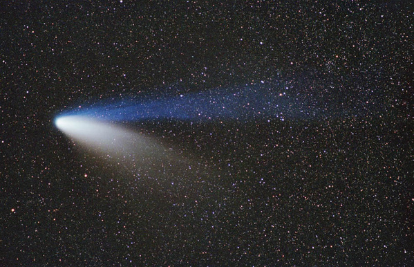 Komet Hale-Bopp am 10.03.1997.
In den letzten Tagen hat sich der ja zu einem Riesenkometen entwickelt.

Schlüsselwörter: Komet, Hale-Bopp, Gasschweif,
