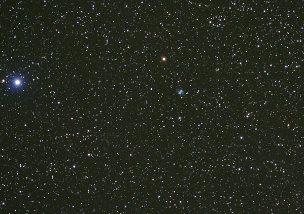 Ausschnittsvergrößerung M76 (NGC651).
