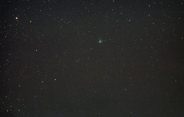 03 Komet Machholz am 04.12.04.
Noch recht klein!

