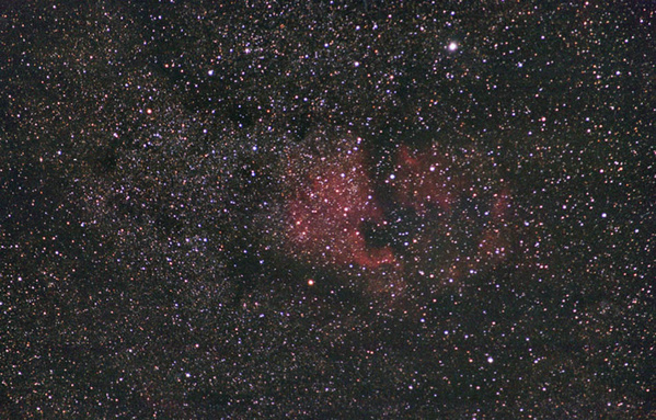 Nordamerikanebel_NGC_7000_und_Pelikannebel_IC5070.jpg
