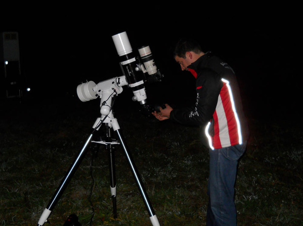 neues Spielzeug ...
HEQ 5 pro, Skywatcher ED80/600, und meine Canon Cam´s mit Objektiven von 12 bis 400mm 


